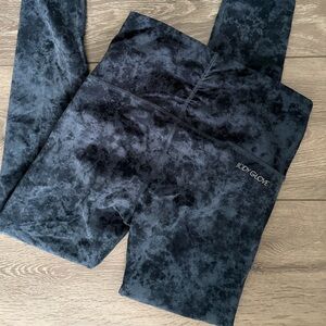 BODYGLOVE Cinched Back Legging